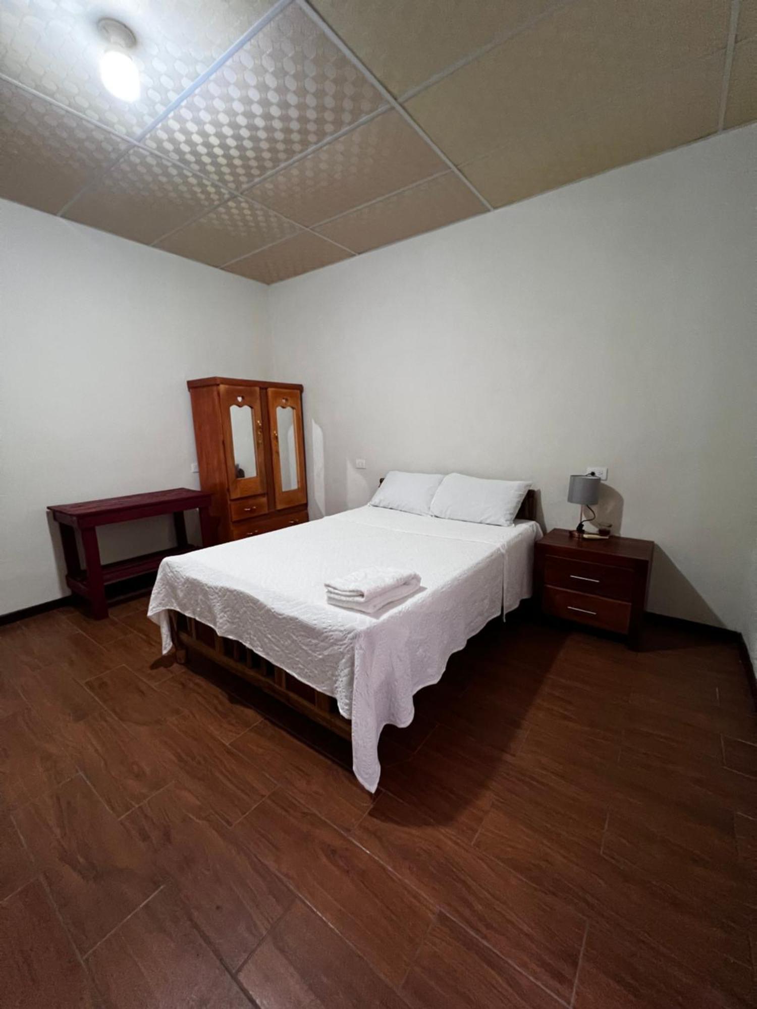 Ibania Hostal Tamanique Exteriör bild