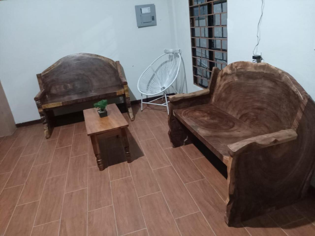Ibania Hostal Tamanique Exteriör bild